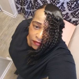 Meet your Posher, Ellen